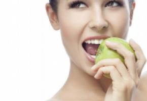La pomme, c’est bon pour la santé et pour la ligne. ISTOCK/DEDUKH 