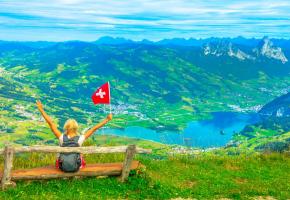 La Suisse un pays attaché à son patrimoine, à ses paysages. 123RF