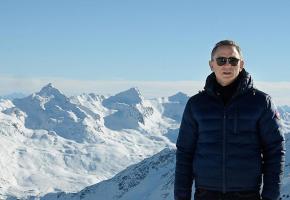 Les sommets entourant Sölden offrent un coup d’œil à 360 degrés sur les Alpes et les Dolomites. ÖTZTAL TOURISMUS Daniel Craig alias James Bond à Solden pendant le tournage de «Spectre». DR Chaque année, quelque 200’000 personnes se déplacent pour faire la connaissance d’Ötzi. DR 