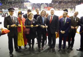 Lors de l’inauguration, le 13 novembre, avec notamment la maire de Genève Esther Alder, le président de Palexpo Robert Hensler et le conseiller d’Etat Luc Barthassat. GIM 