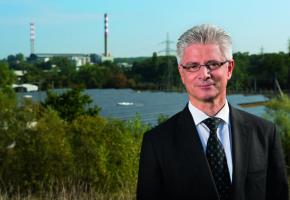 L’électricité renouvelable produite à Genève équivaut à la consommation de 245’000 ménages, explique Christian Brunier, directeur général des SIG. JAY LOUVION 