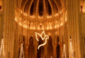 La cathédrale Saint-Pierre s’illuminera de milliers de bougies. DR DR