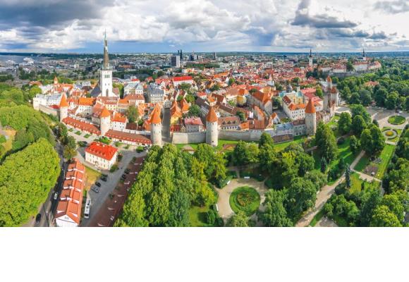 Tallinn, capitale de l’Estonie, marque les esprits par son centre médiéval, parmi les mieux préservés d’Europe. DR