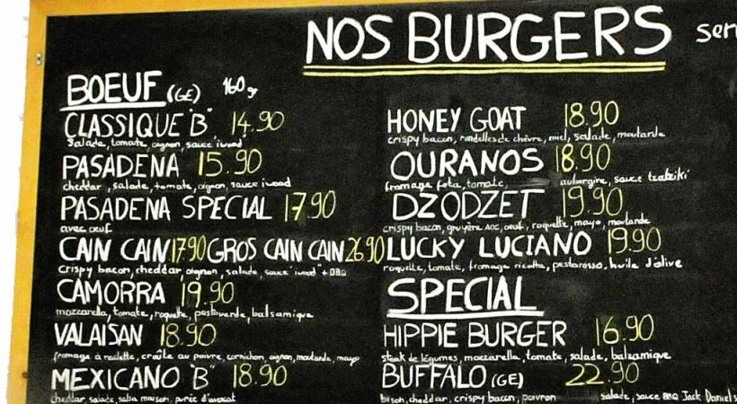 Deux burgers appelés «Camorra» et «Lucky Luciano», heurtent. DAVID ROSEMBAUM-KATZMAN 