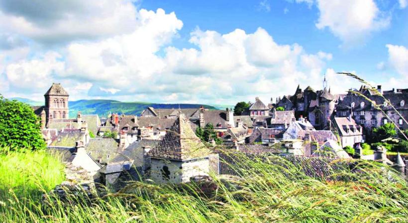 Salers est l'un des plus beaux villages de France. 