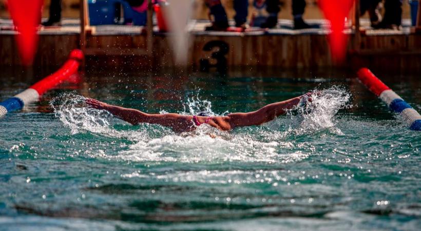 Les 400 athlètes internationaux se jetteront dans une eau ne dépassant pas les 5 degrés.