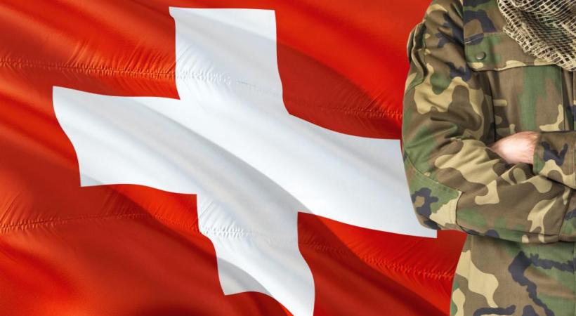 La Suisse doit conserver sa souveraineté militaire. 123RF