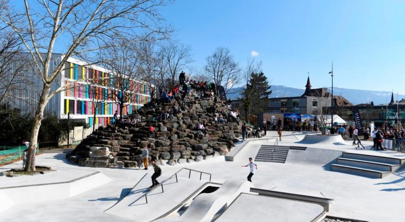 Inauguré en mars 2018 après une démarche participative et citoyenne, le «skateplaza»  de Lancy se déploie sur 1500 m2. DR