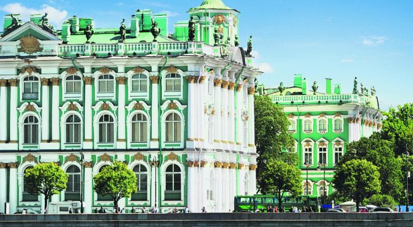 Saint-Pétersbourg: le musée de l’Ermitage est le plus grand du monde en termes d’objets exposés.