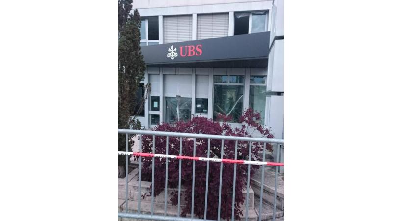 Bancomat UBS explosé