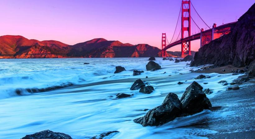 Le Golden Gate Bridge, emblème de San Francisco.  
