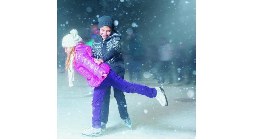 Petits et grands patineurs pourront s’en donner à cœur joie cet hiver. GETTY IMAGES/PILIN PETUNYIA 
