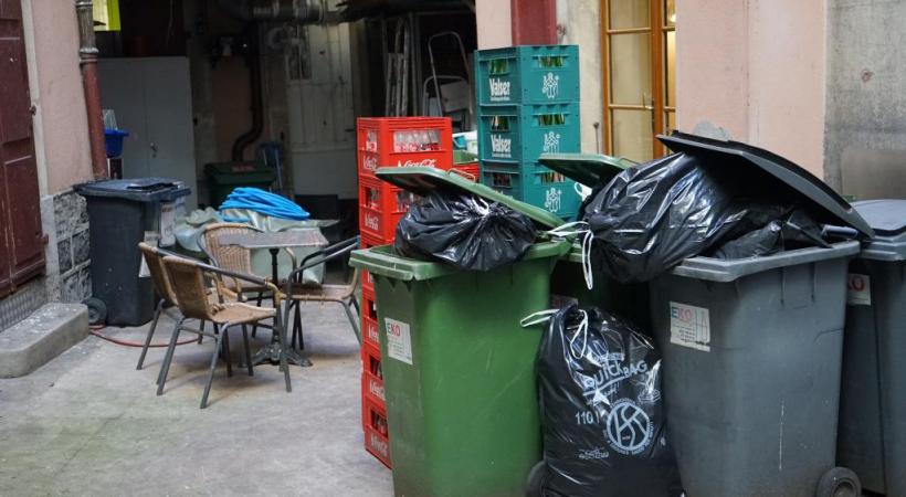 Le volume quotidien de déchets pourrait rapporter gros aux propriétaires de bistrots. CAA 