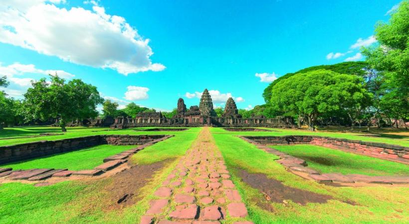 Prasat Hin Phimai, un des plus beaux temples khmers de Thaïlande.