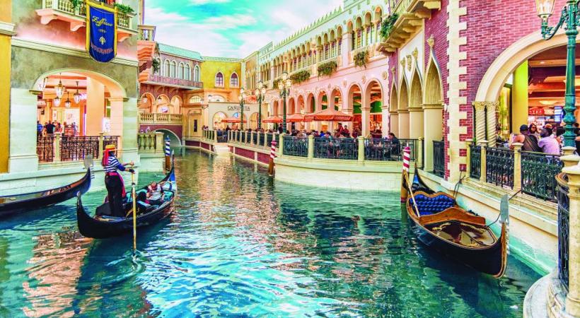 Le «Venetian» de Macao comprend un labyrinthe de canaux et une place St-Marc sous un ciel artificiel. BP 