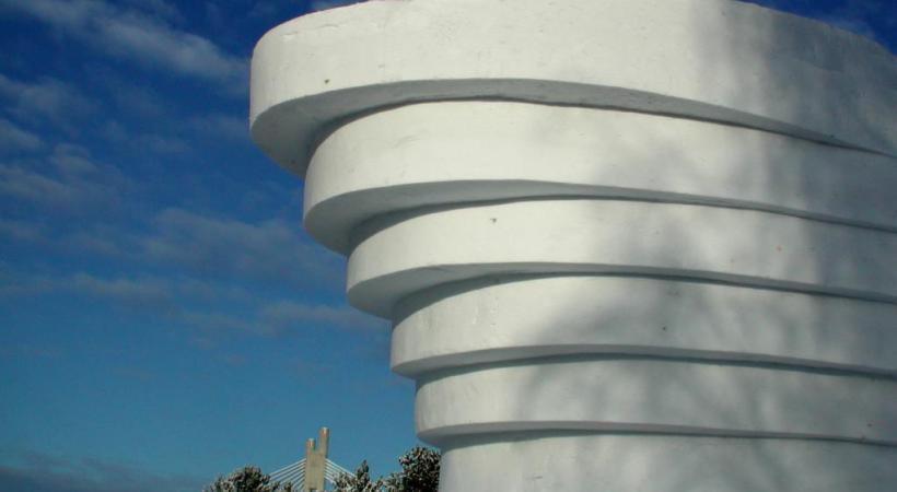 Yoko Ono a réalisé cette imposante structure de glace. 