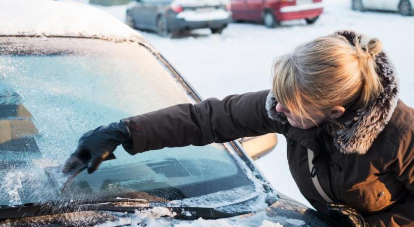 Protéger sa voiture du froid : les bons gestes - Groupama