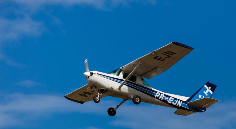 Un Cessna, pas forcément le modèle sur la photo, a quadrillé l'espace aérien genevois à une vitesse de 250 km/h. DR