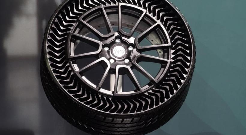 Le futur pneu Uptis de Michelin se passera d’air, diminuant ainsi les risques et l’entretien. DR