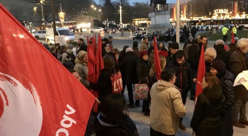 Manifestation sur la place de Neuve le 5 décembre dernier contre le projet de budget cantonal 2020. FRANCIS HALLER