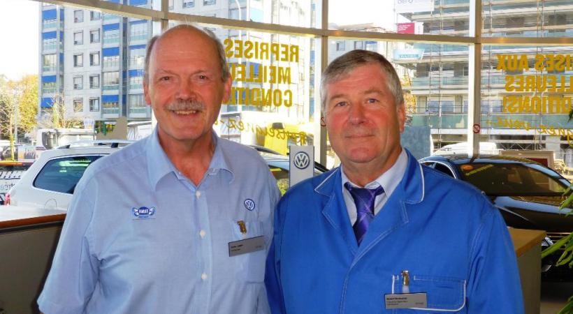 Hans Leppin et Robert Beetschen, deux employés fidèles à l’entreprise depuis 45 ans. DR